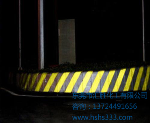 反光漆生產廠家告訴您反光材料運用的價值