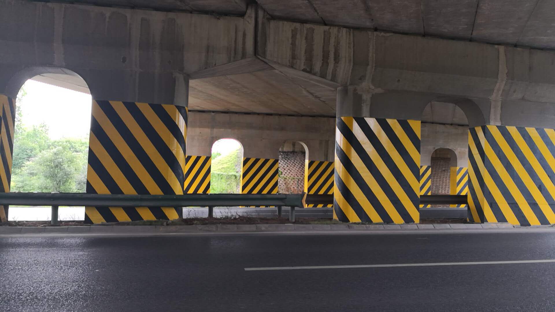 道路安全反光漆匯勝生命里的保護神