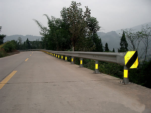 反光涂料的重點“整治”對象--鄉村公路