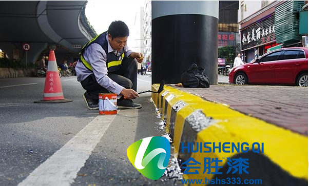 道路安全反光漆會吹泡泡？原因意想不到！