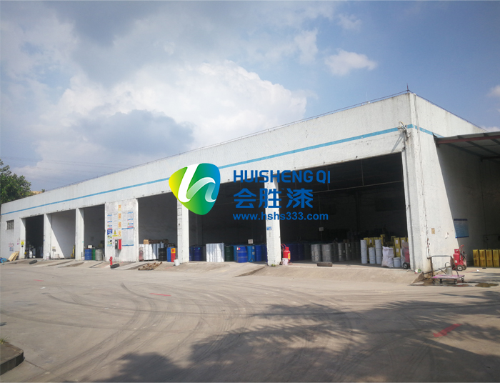 水泥防撞墩反光漆企業怎樣讓產品和產線安穩度過夏季呢？