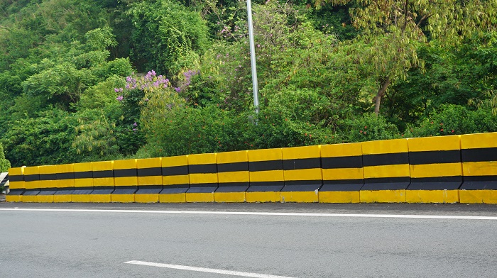 共和防撞墩反光漆