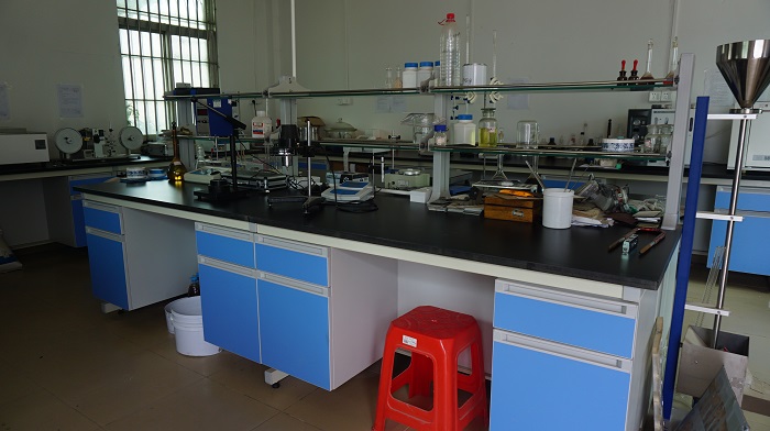 東莞道路反光漆廠家用初心一掃漲價陰霾