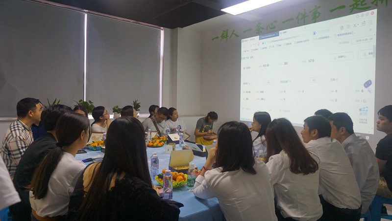 怎么回事，匯勝反光漆公司怎么這么熱鬧？