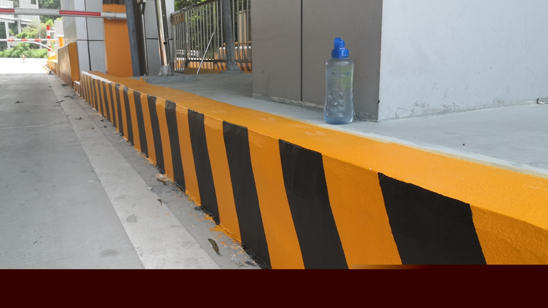 冬季進行道路反光漆施工時的注意事項