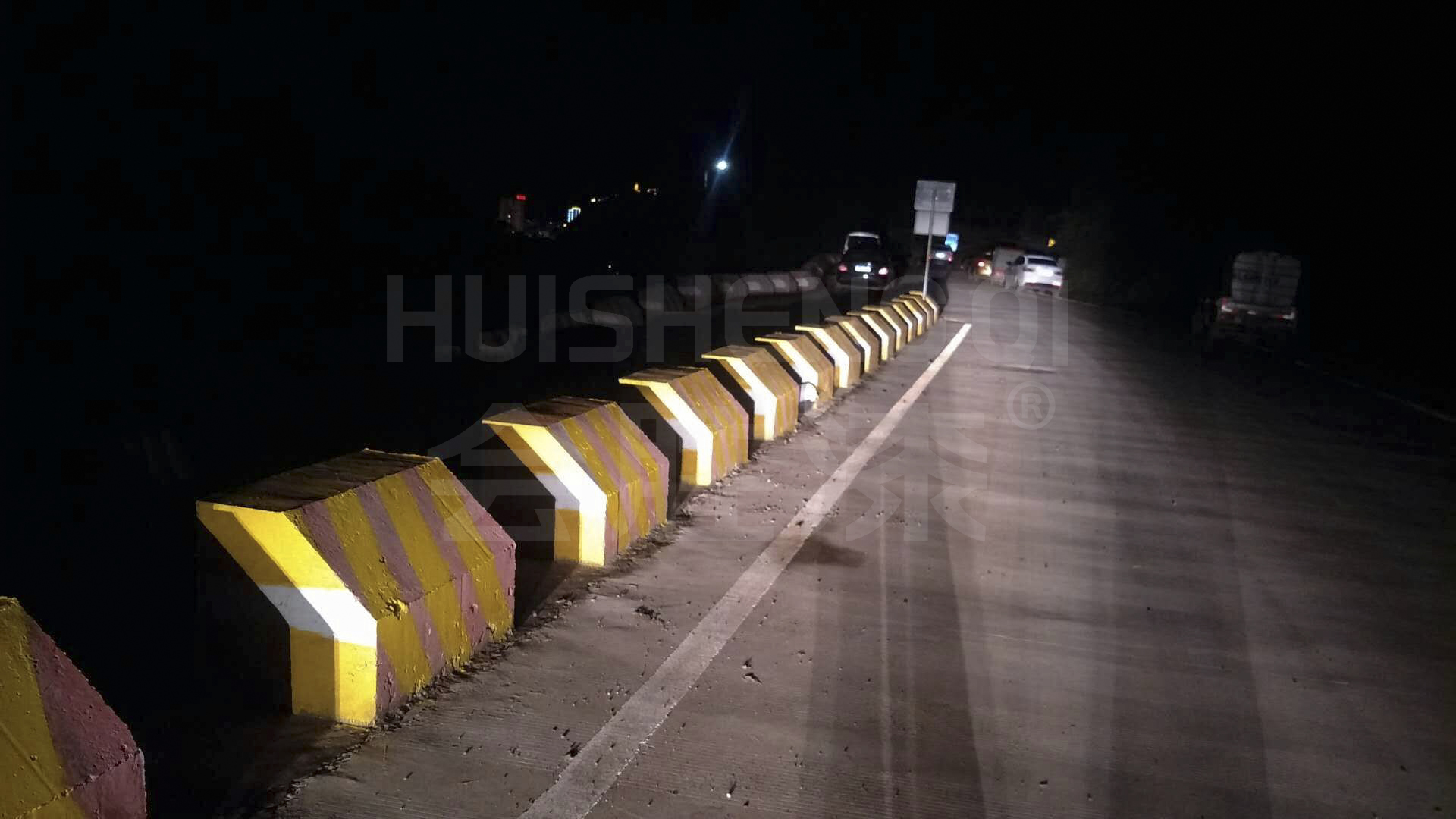 會勝漆的道路反光漆在鄉村道路的作用