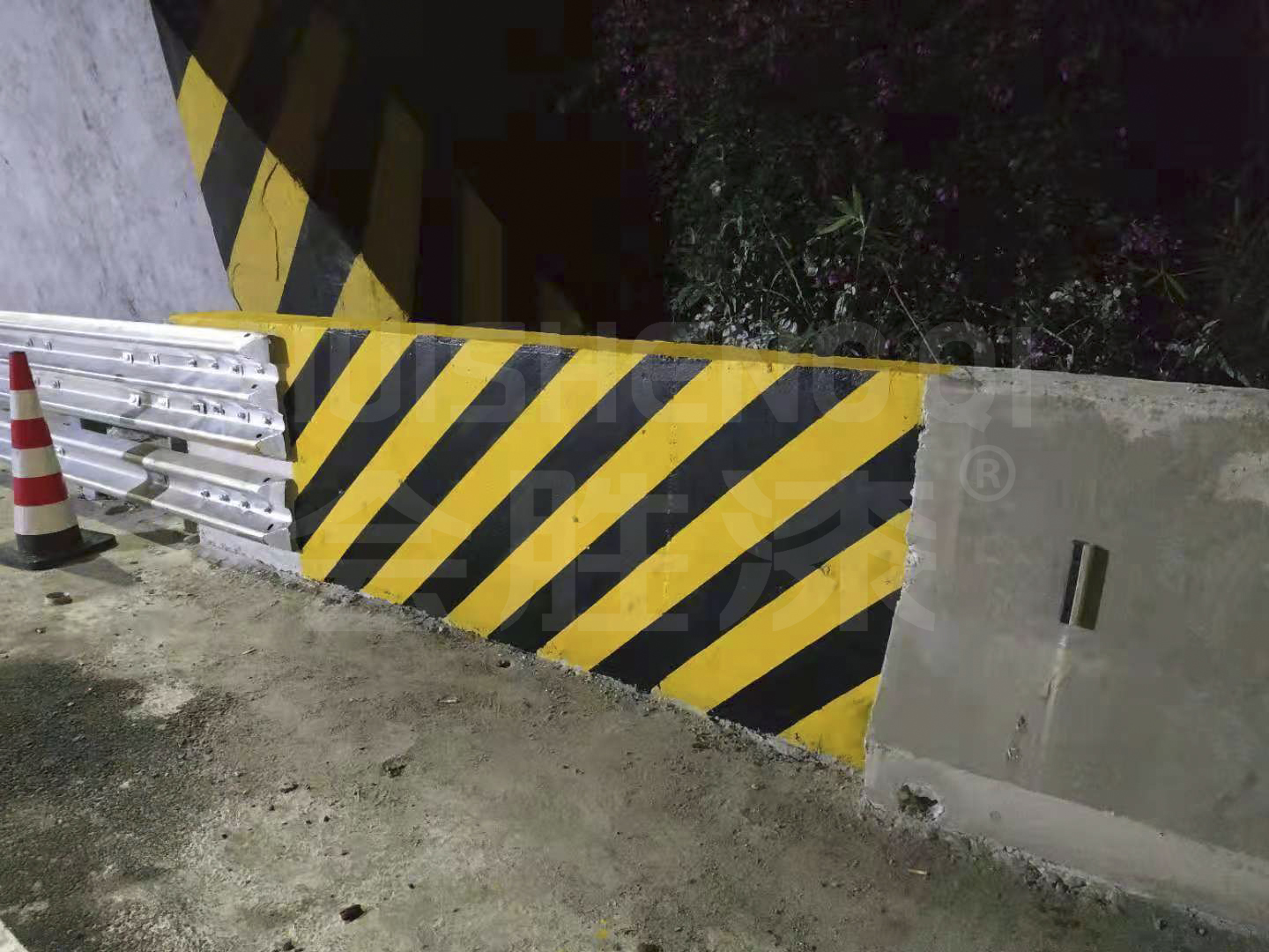 隧道翼墻反光漆出現干噴現象要如何解決？