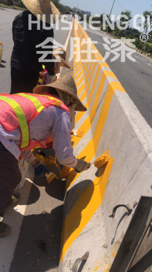 防撞墻反光漆出現(xiàn)”魚(yú)眼”腫么辦？