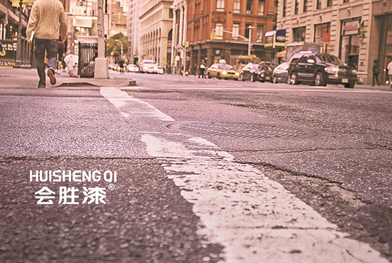馬路上的劃線漆起皮脫落是什么原因