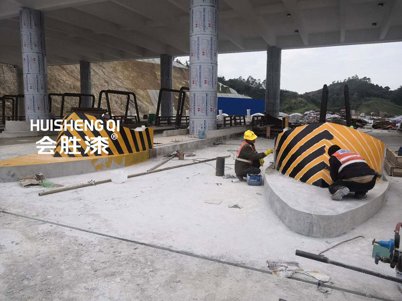 停車(chē)場(chǎng)反光漆作用可不小