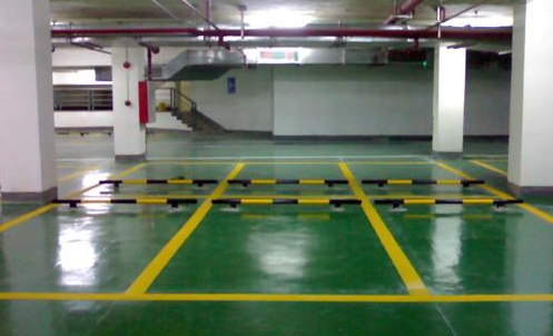 停車場反光漆