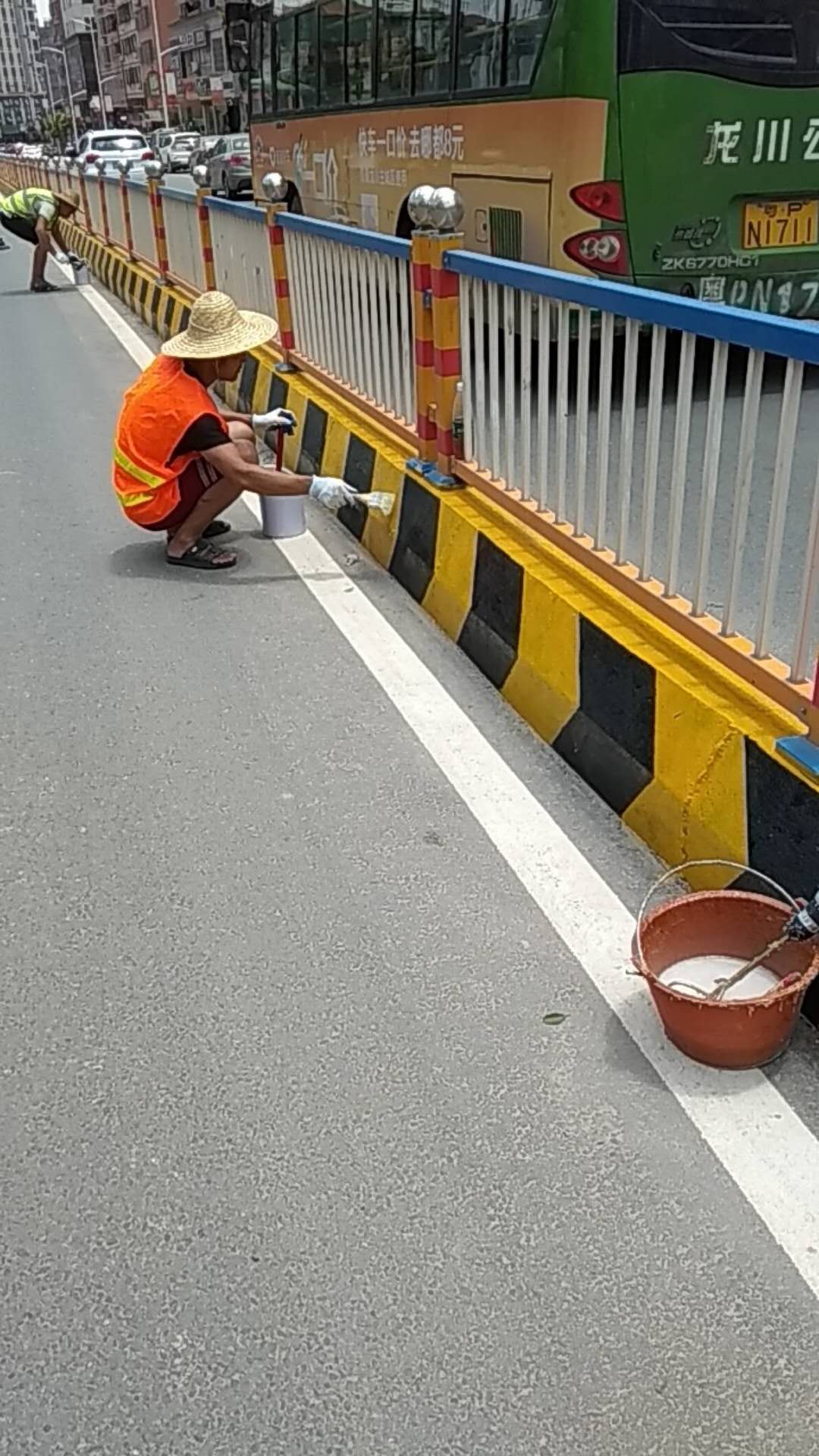 道路黃黑反光漆 道路黃黑反光漆