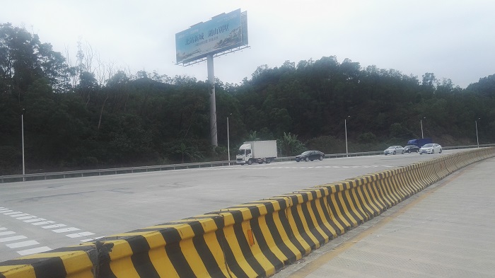 防撞墻反光油漆 防撞墻反光油漆